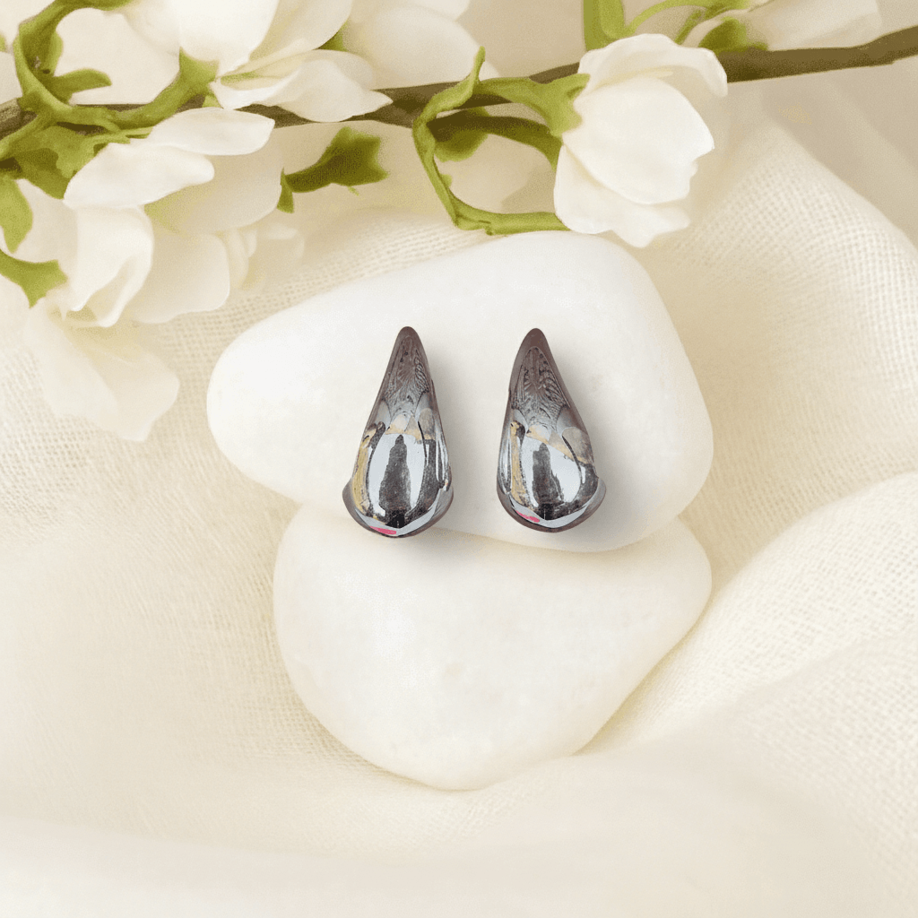 Sliver teardrop earrings