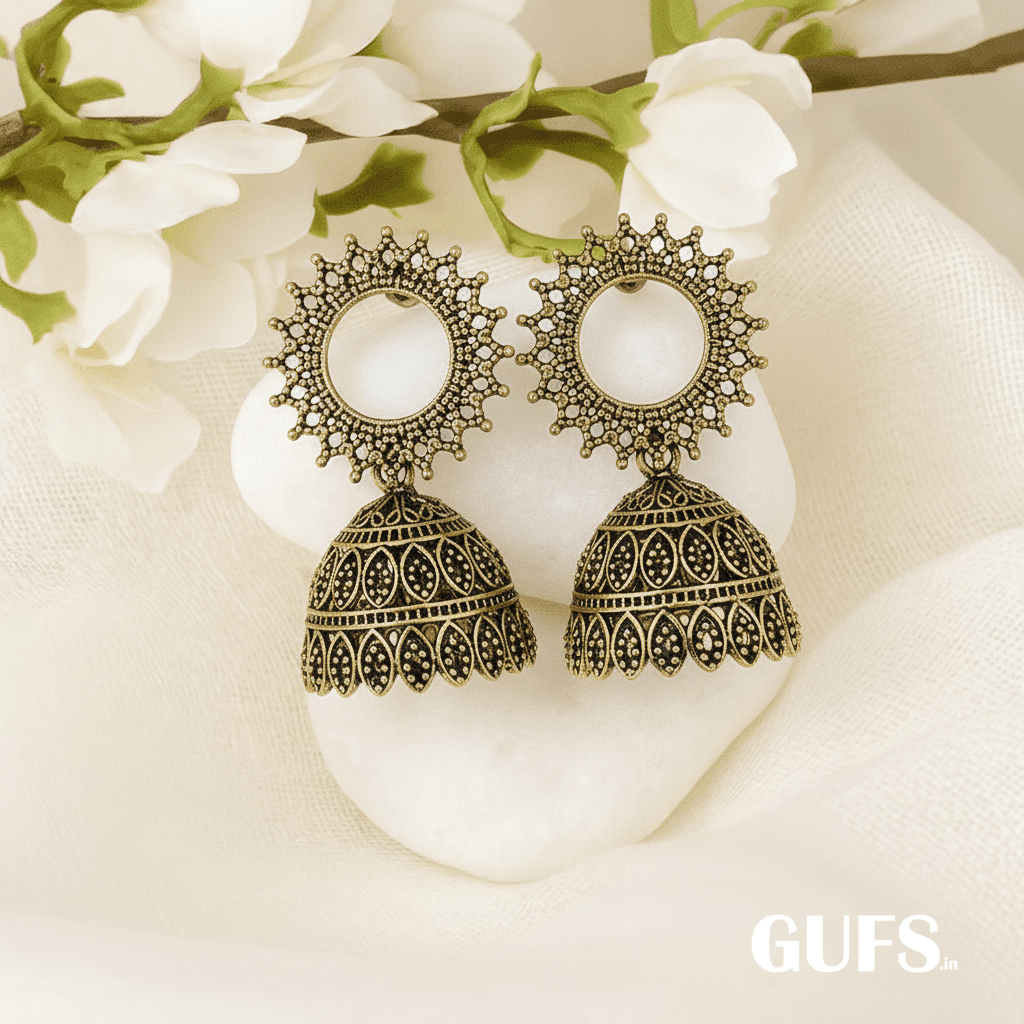 GUFS Gift Hamper 10 Jumkas + 2 Rings + 1 Kranchi + 11 Hair Clachers + 1 Love Letter with 3 photo