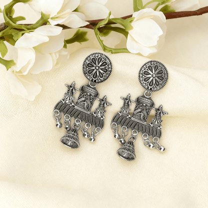 GUFS Gift Hamper 10 Jumkas + 2 Rings + 1 Kranchi + 11 Hair Clachers + 1 Love Letter with 3 photo