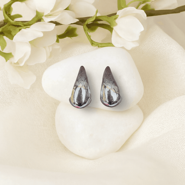 Sliver teardrop earrings