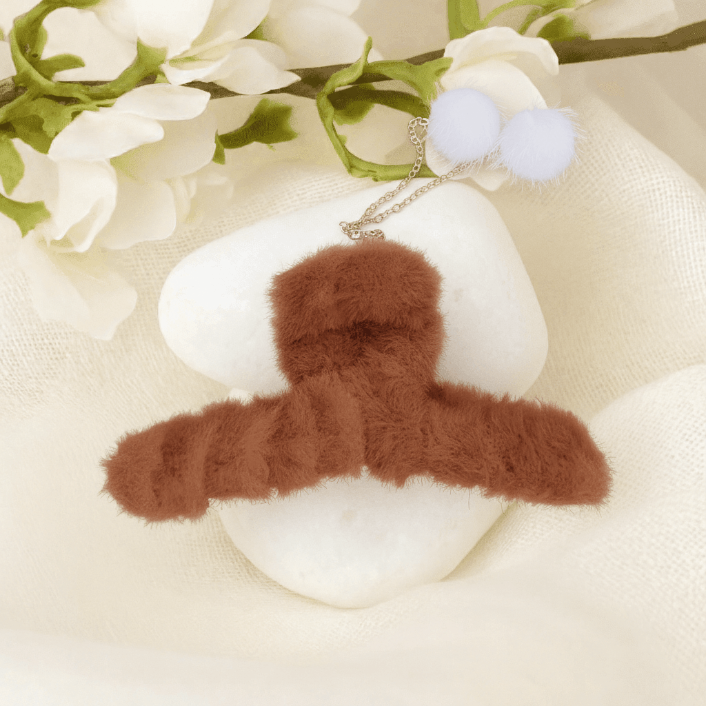 Fur hair clutcher